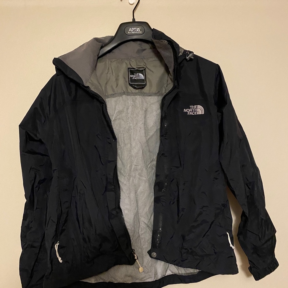 Black north face jacket